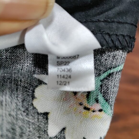 LOFT Tie Waist Linen Fluid Wide Leg Crop Whimsy Pants in Garden L - Picture 14 of 14